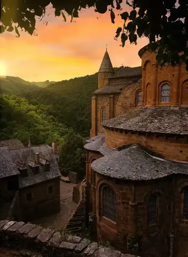 Image de Conques-en-Rouergue en France sur offreshotels.com Image de Conques-en-Rouergue en France sur offreshotels.com